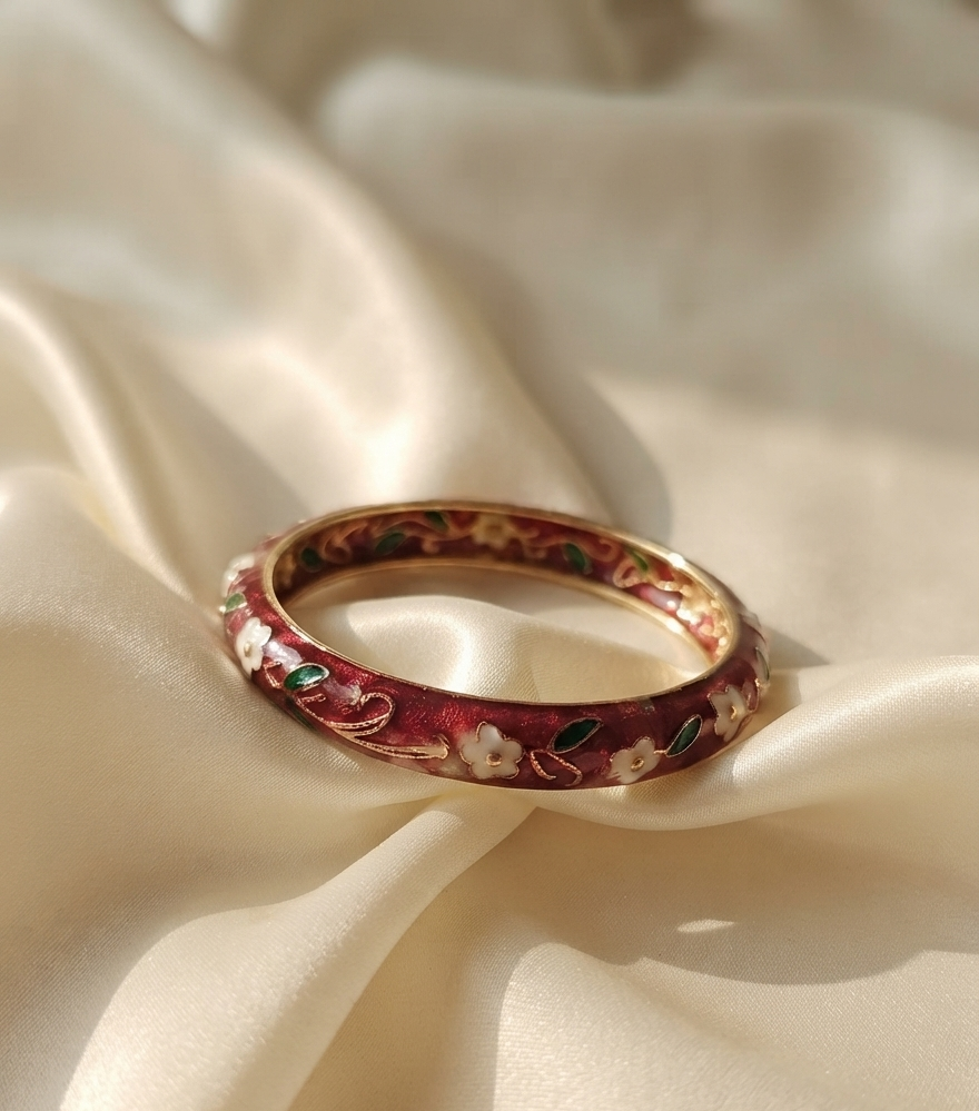 gloss enamel bangle