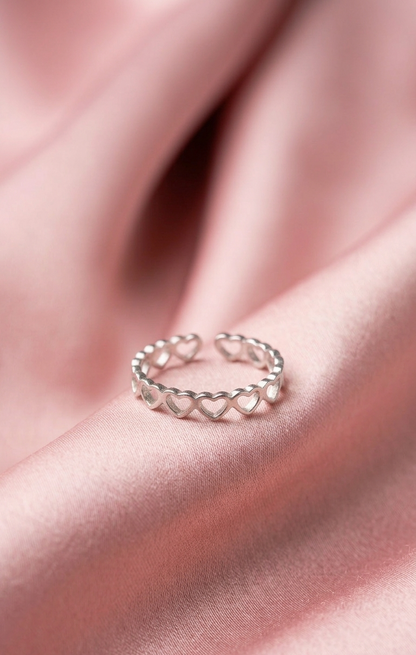 mini hearts ring