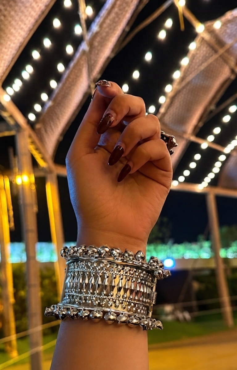 chandi jaal bangle