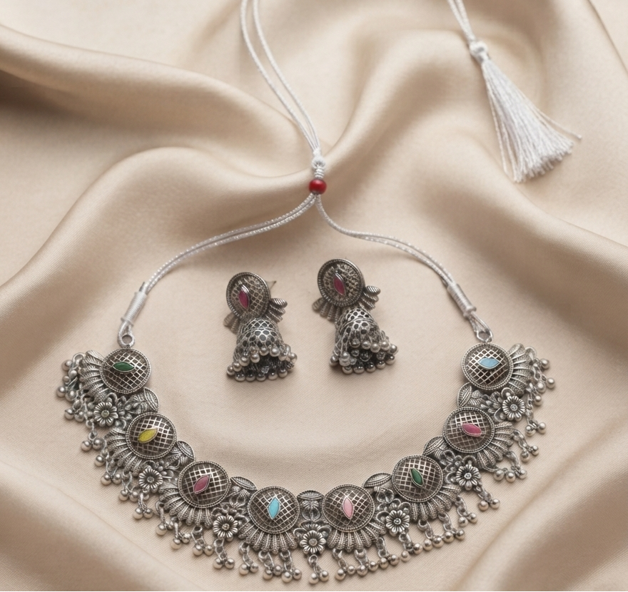 vintage vibe necklace