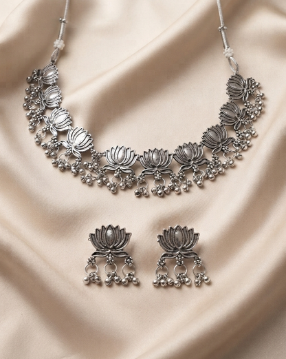lotus necklace