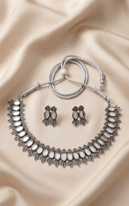 mystic muse necklace