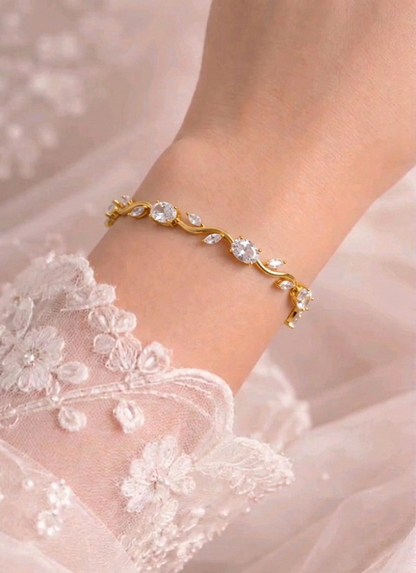 tulip bracelet (golden white)