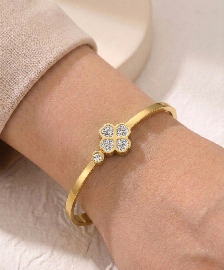 pave clover bracelet