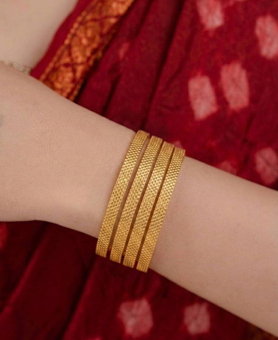 The simplicity bangle