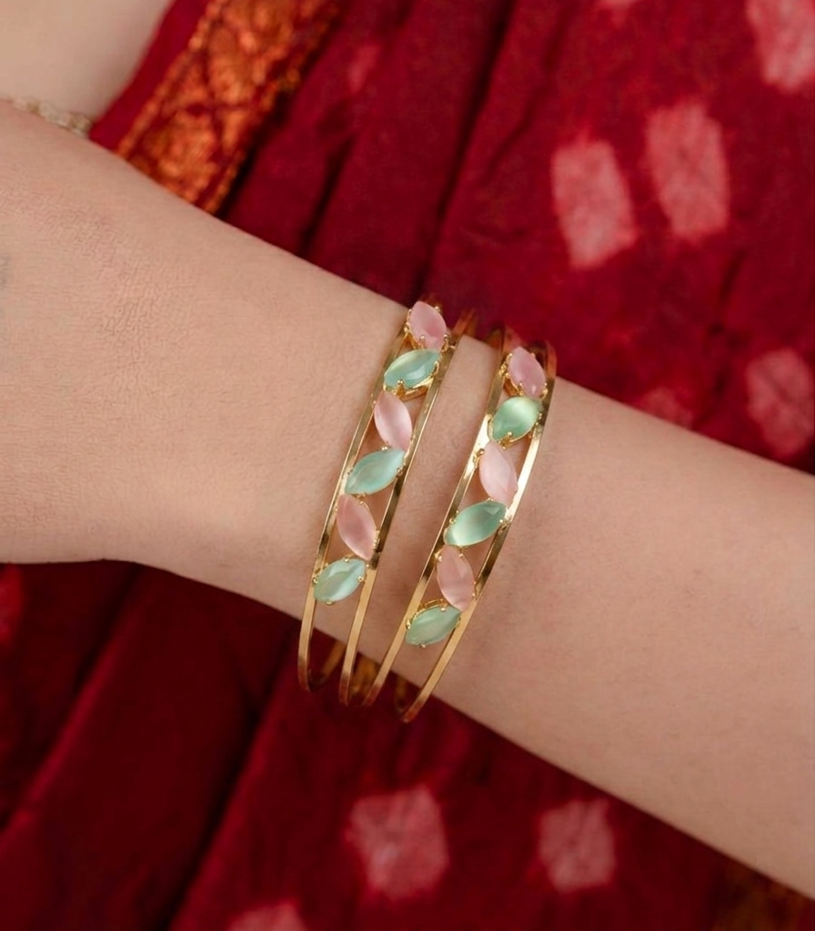 Flora bangle