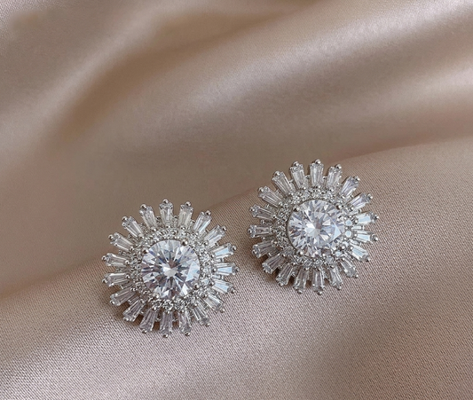 The Supernova Halo Studs