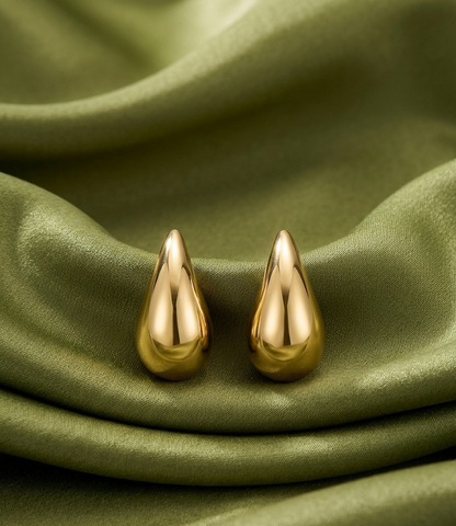 liquid gold studs