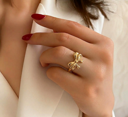 the audrey bow
