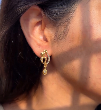 luminous gold teardrops