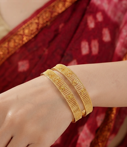 golden floral lattice