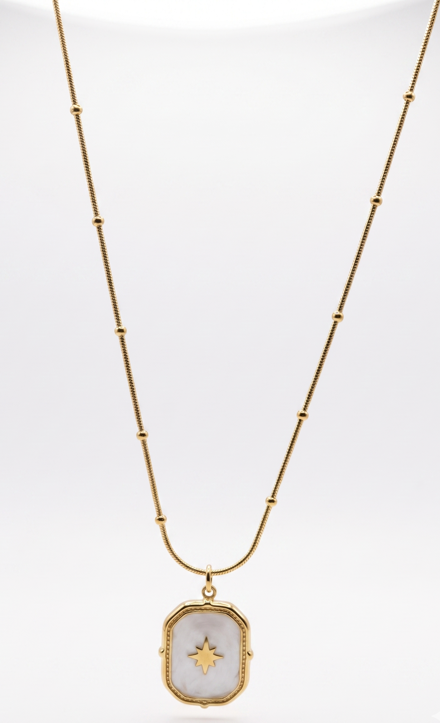 the white square necklace