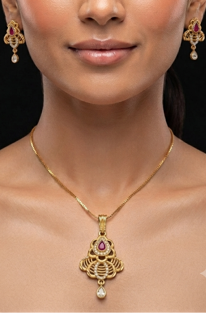 royal teardrop pendant