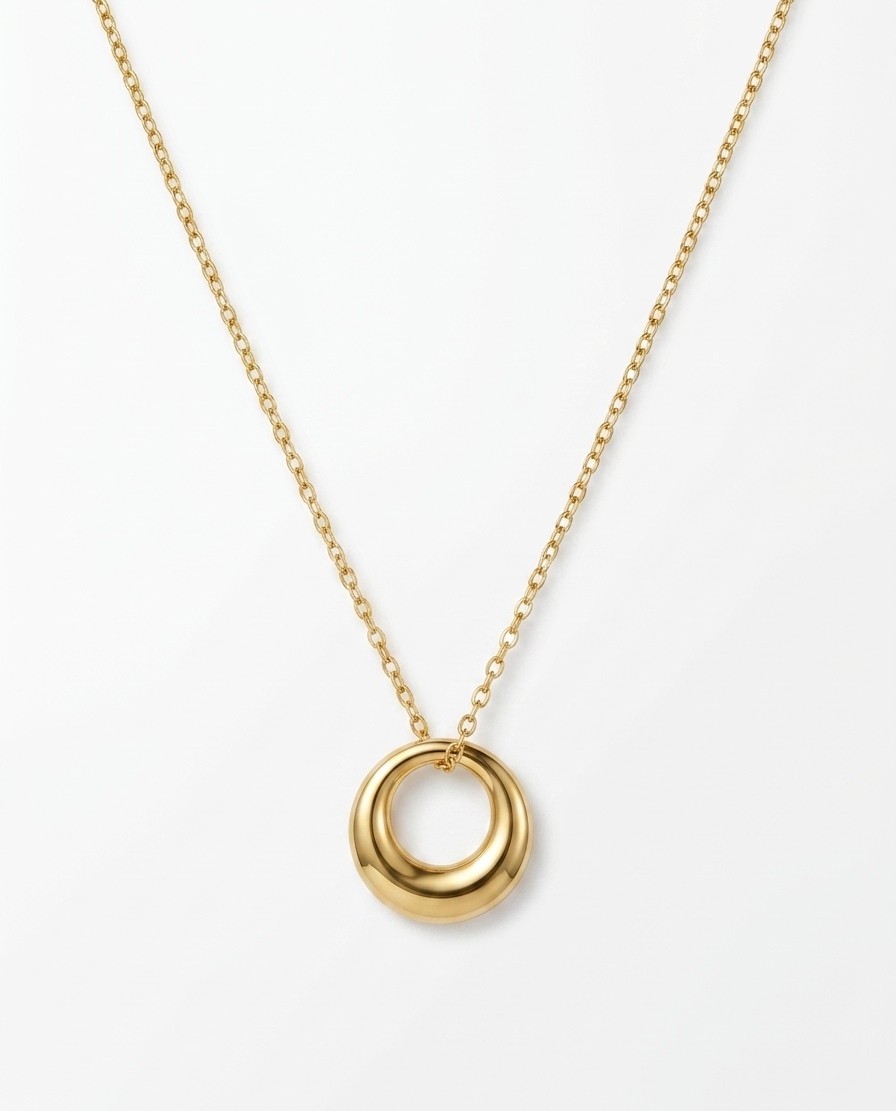 Out Circle Pendant Necklace