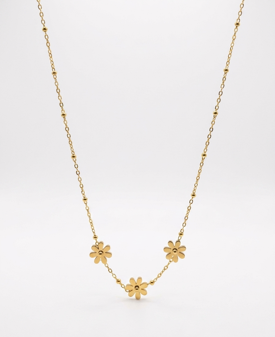 three flower daizy necklace