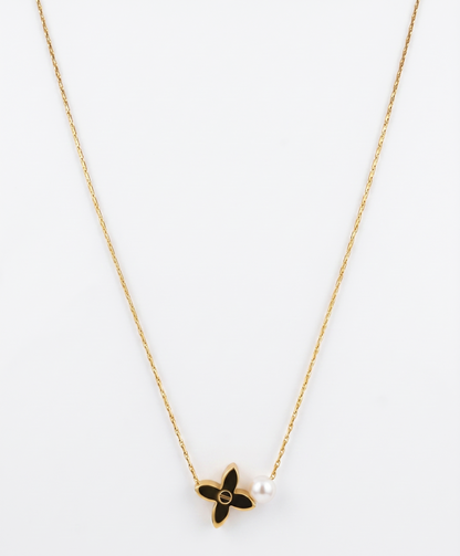 pearl lucky four leaf clover necklace