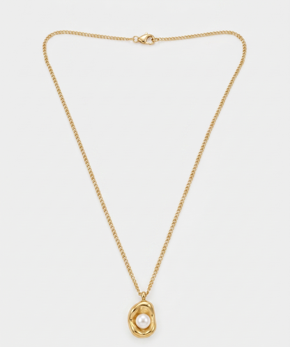 irregular pearl studded neacklace