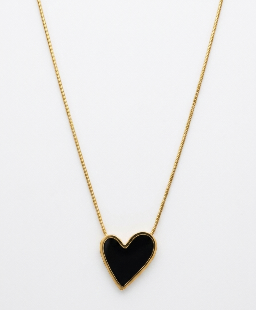 black heart necklace