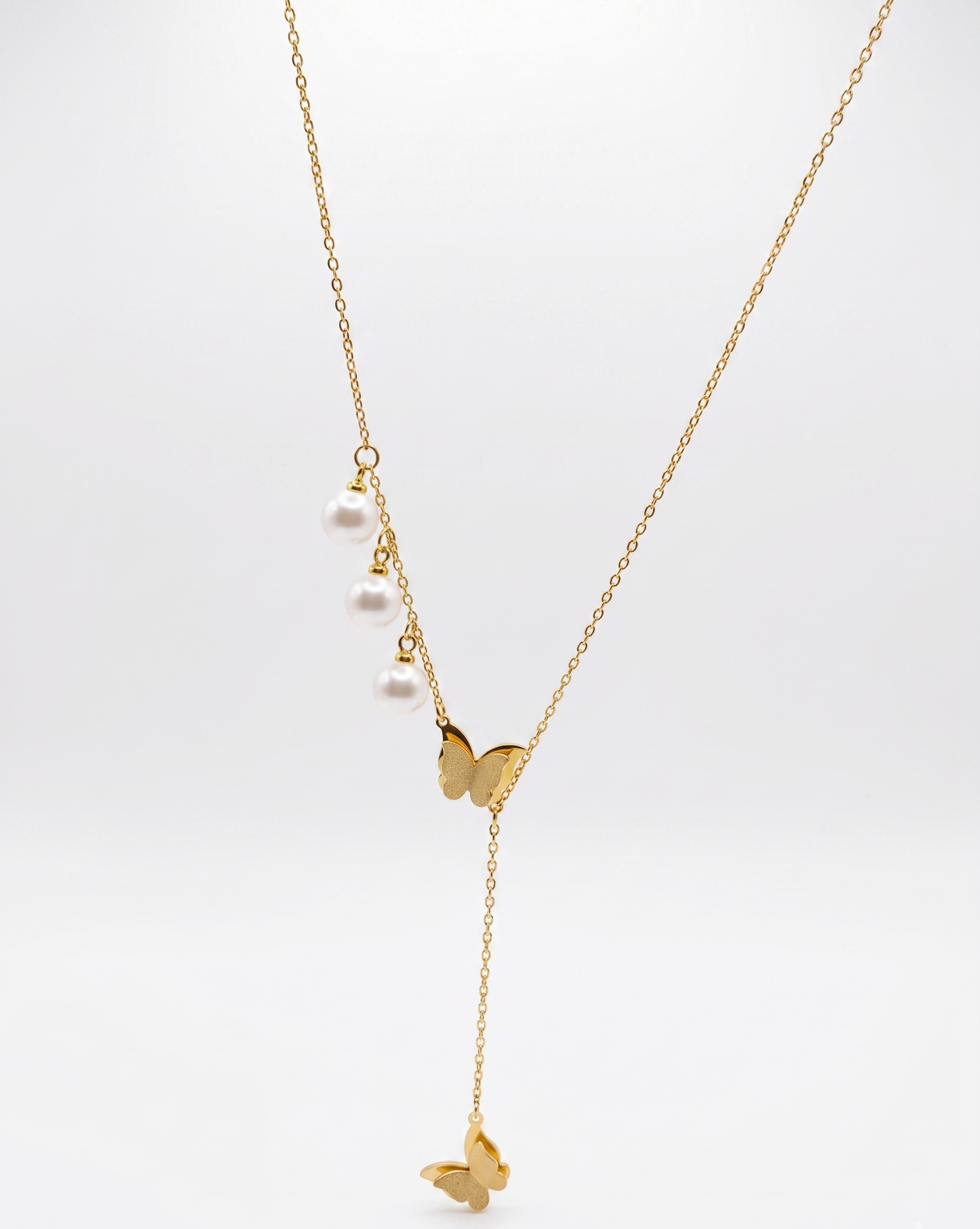 the butterfly drop with three beads necklace