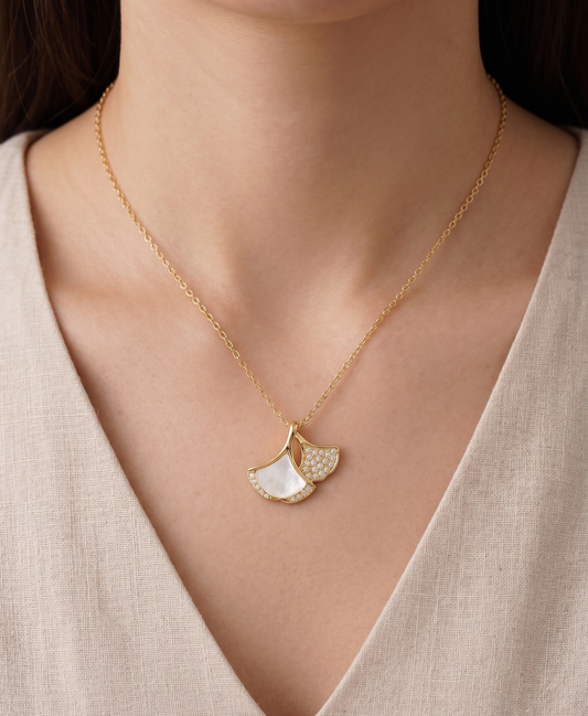 twin pearl leaf necklace