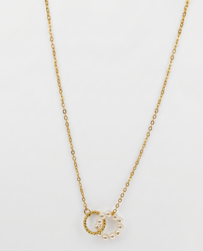 pearl interlocked rings necklace