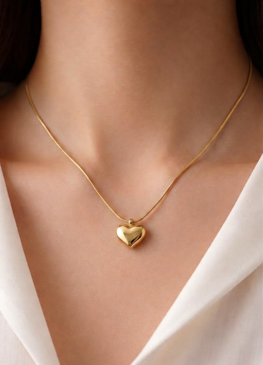 minimal heart necklace