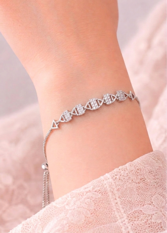 Adjustable Diamond-Cut Link Bracelet