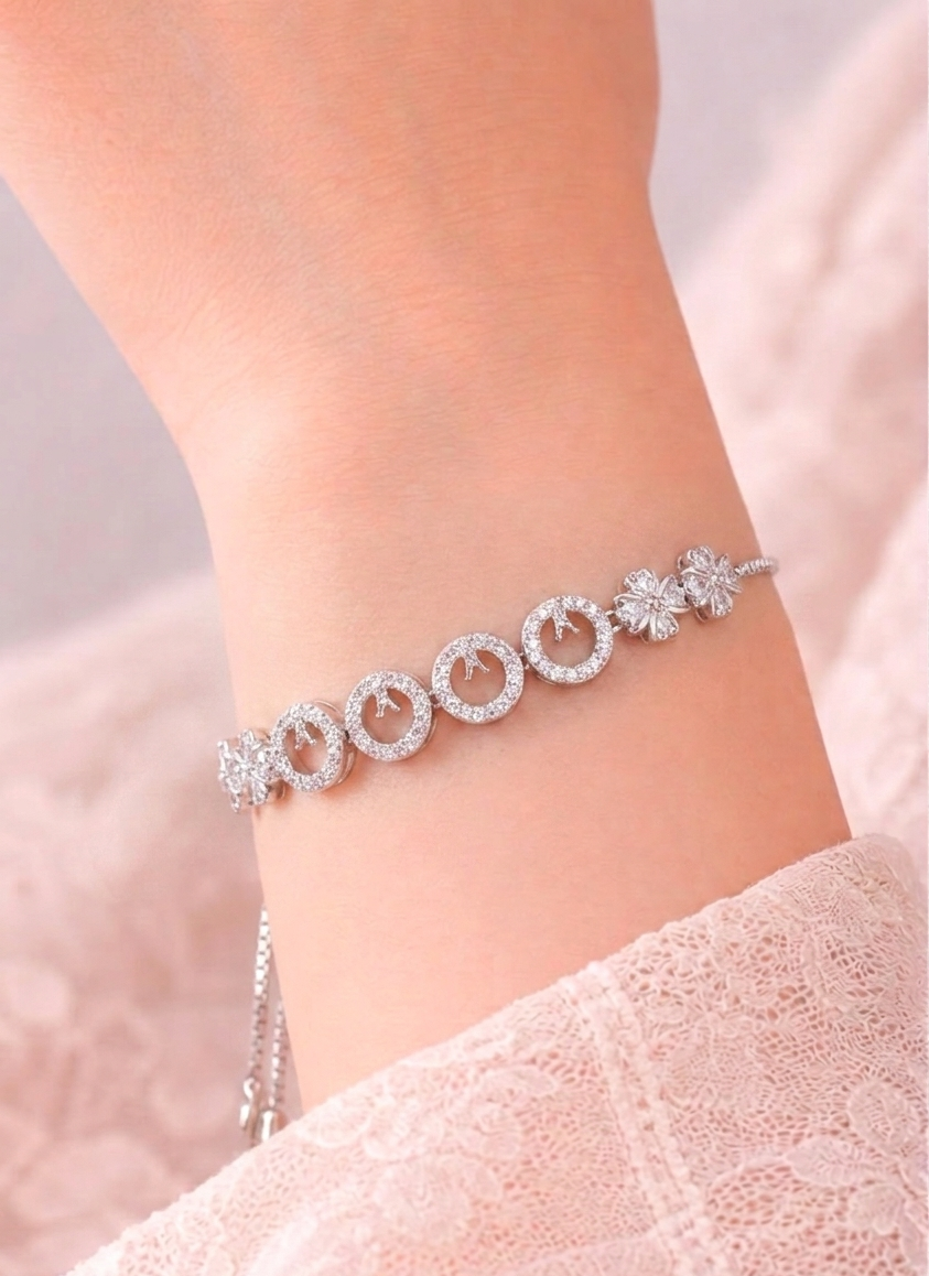 The diamond aura adjustable slider bracelet
