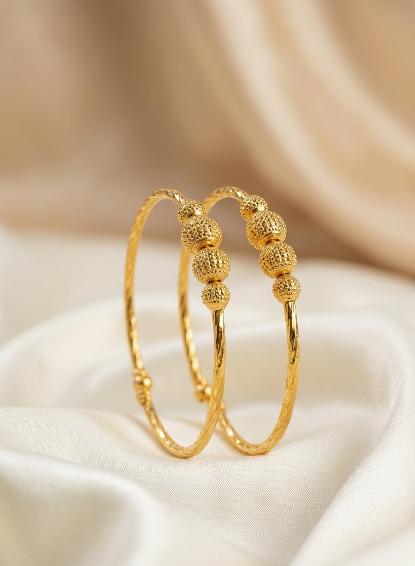 the beaded twirl bangle