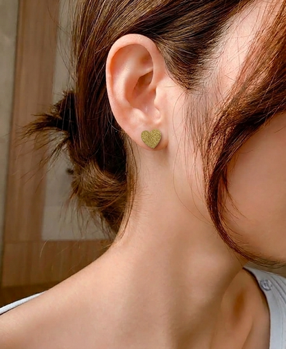 minimal heart studs