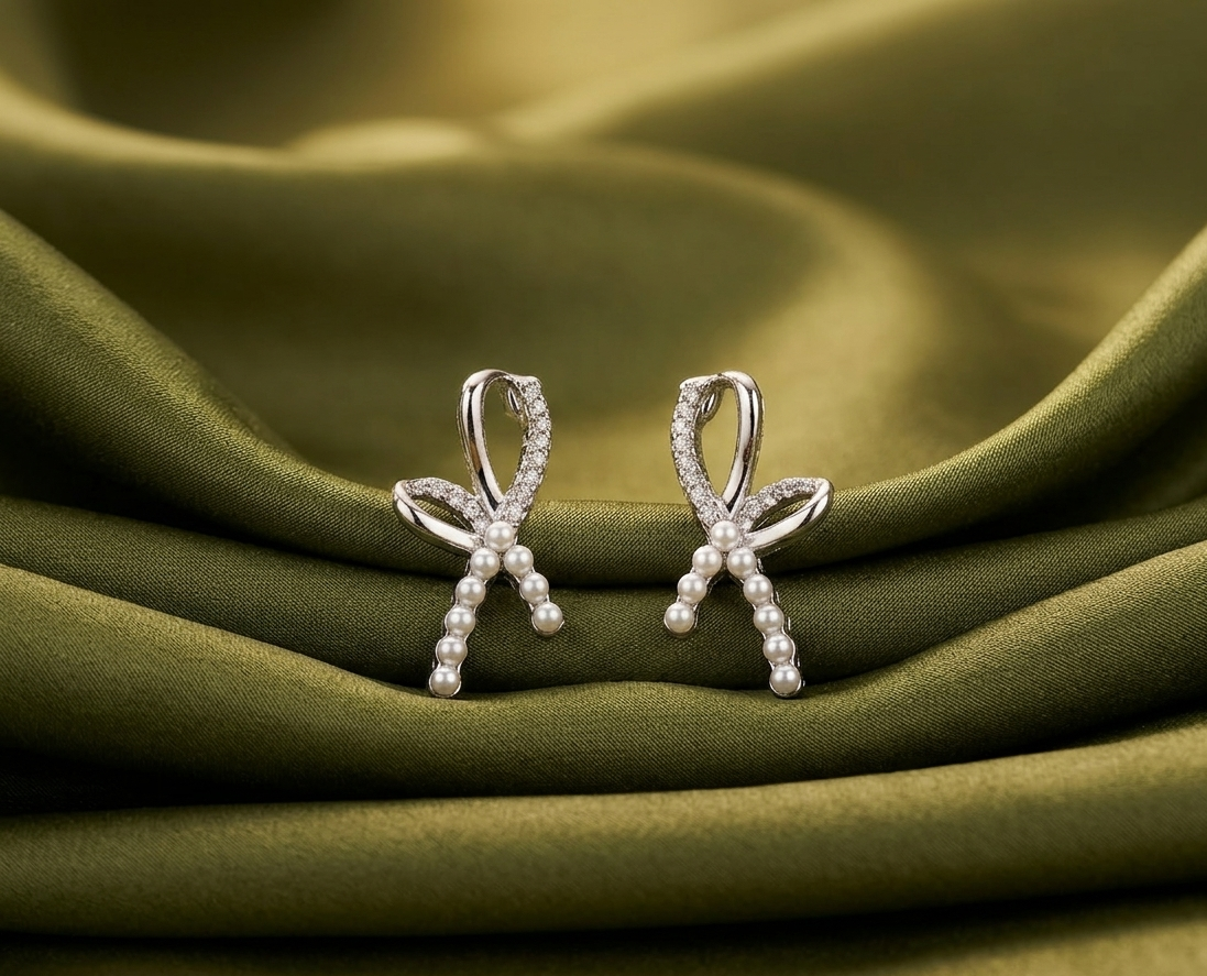 pearl loop studs