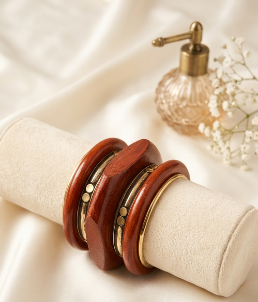 the geometric horizon wooden bangle