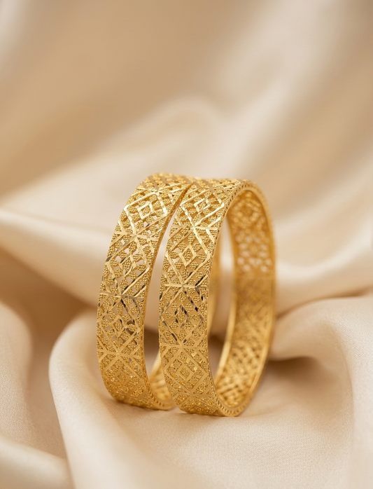 textured symmetry bangle