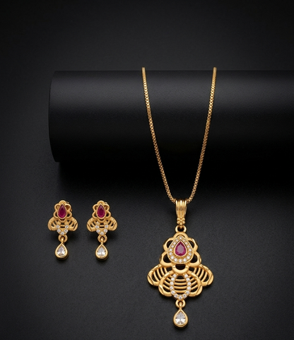 royal teardrop pendant