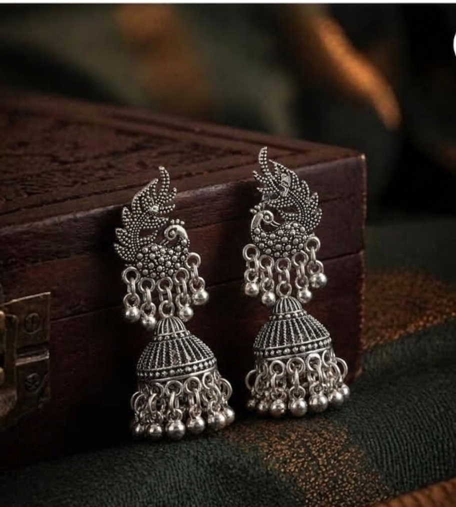 navika earings