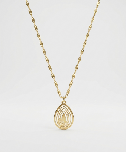 the gilded oval petal necklace