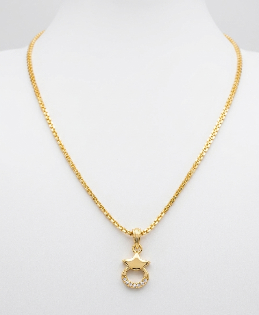 the shiny half star pendant