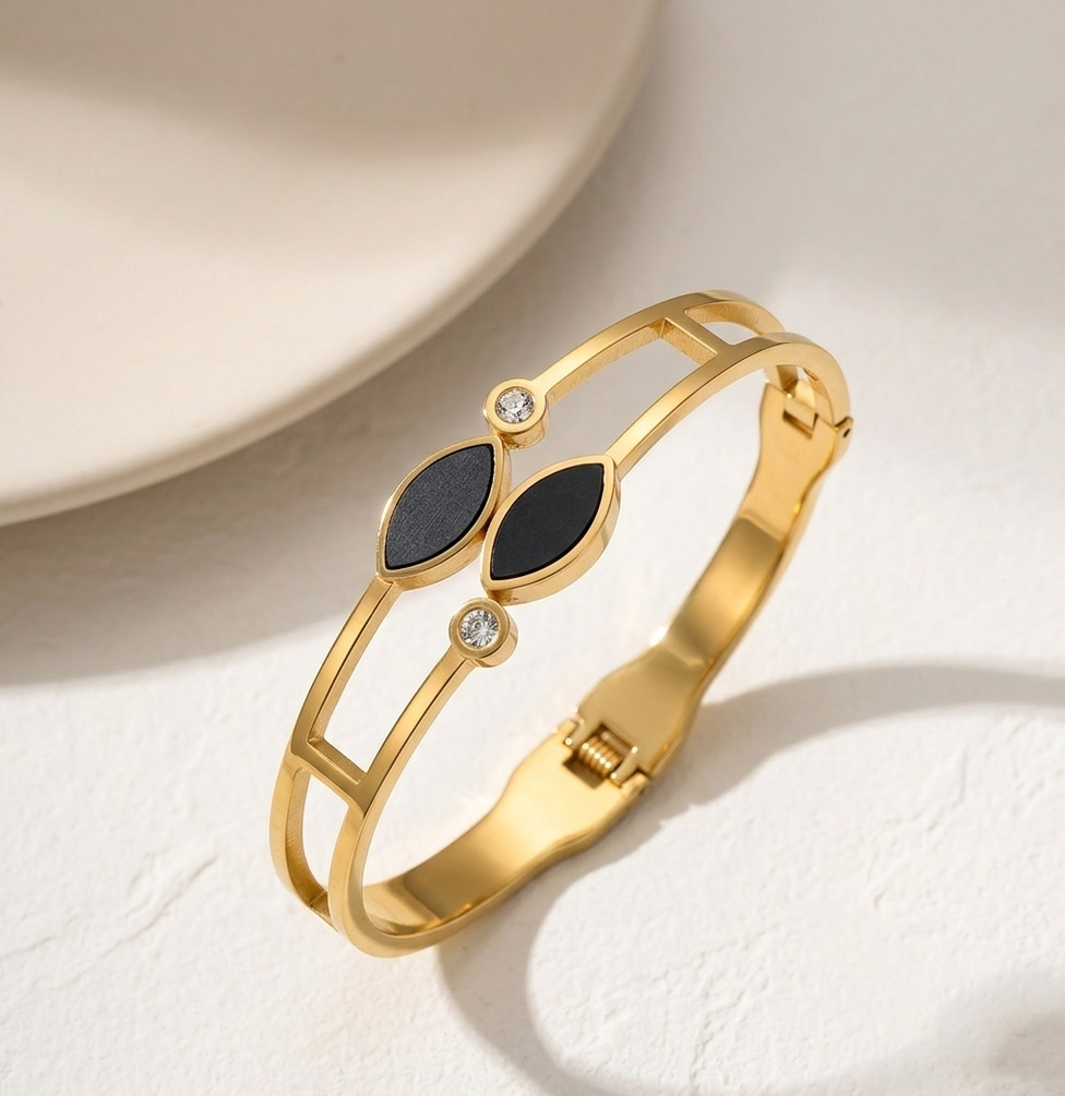 nova bracelet