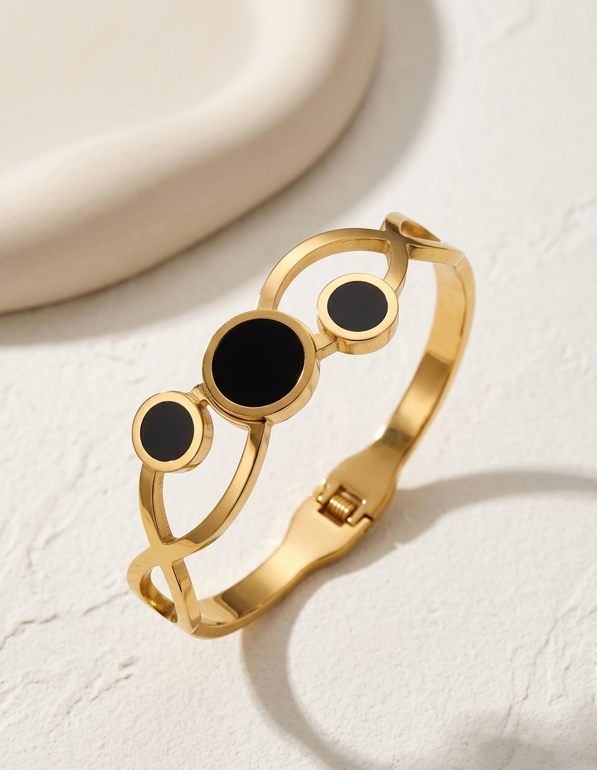 Black Onyx Trio bracelet