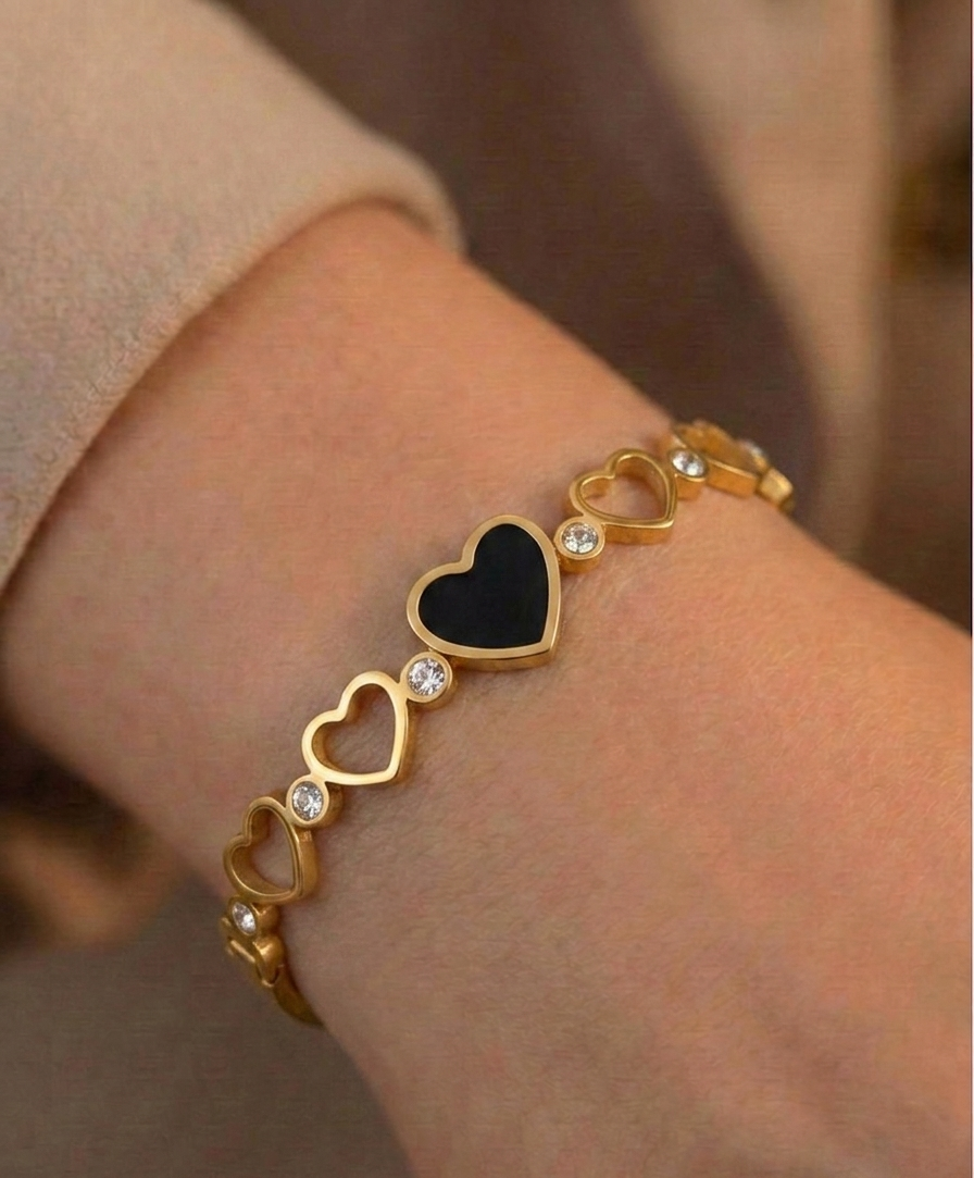 luna black heart bracelet