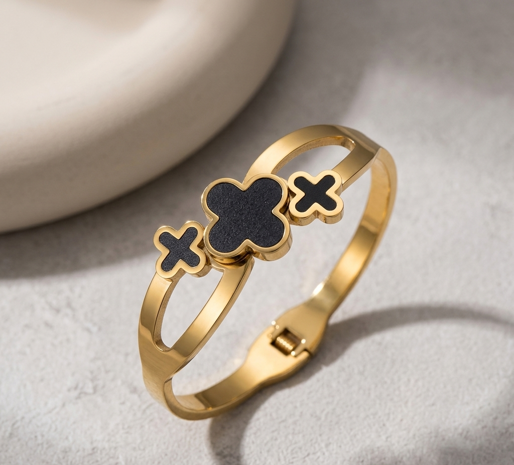trilogy clover bracelet