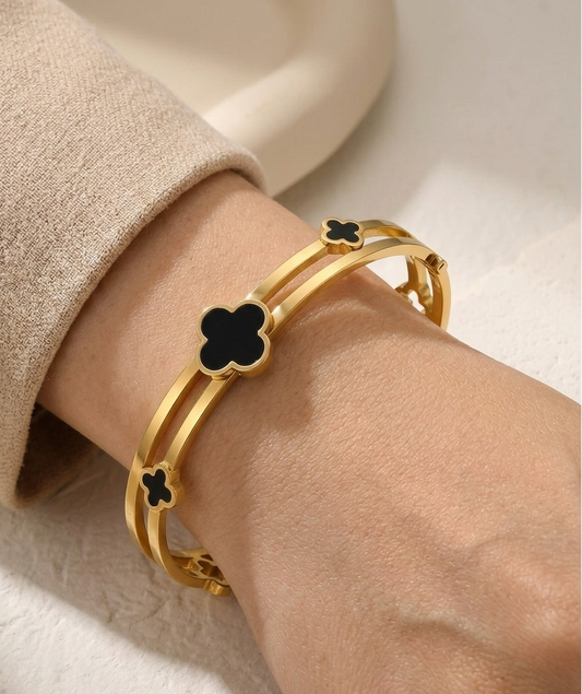 quarter clover bracelet