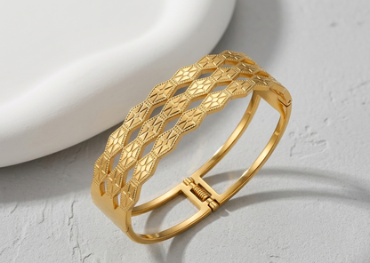 Aura Geometric bracelet