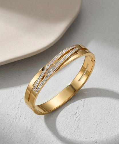 The Interlock Pavé Bracelet