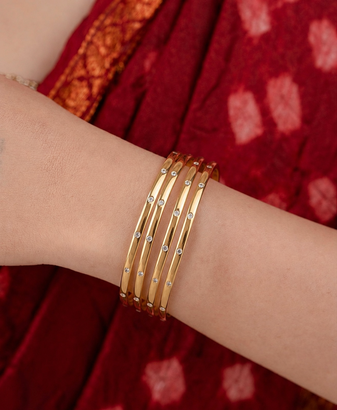 golden line bracelet
